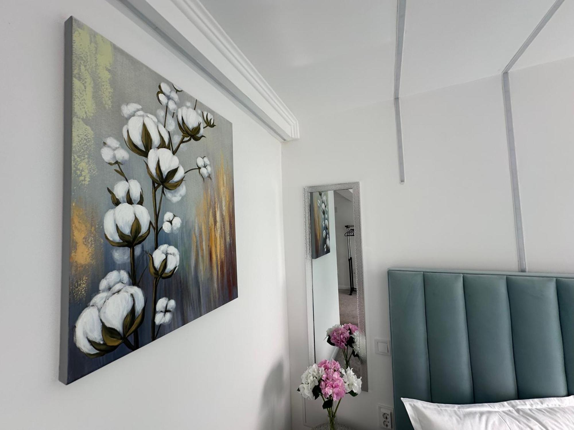 Elegant Escape Central Studio Craiova Ngoại thất bức ảnh
